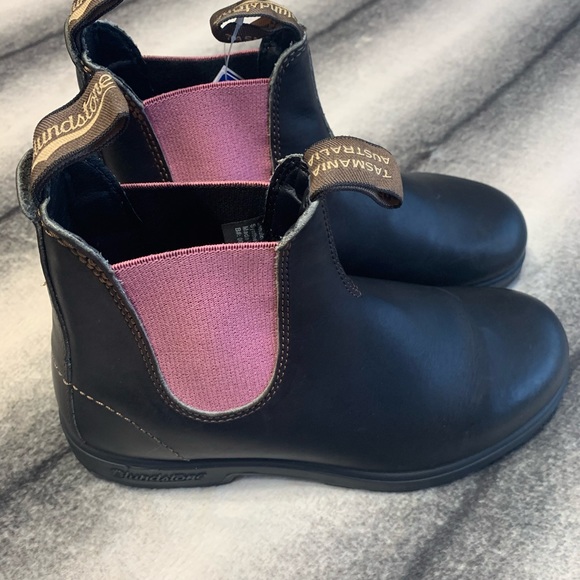 { Blundstone } 1377 Pale Pink Stout Brown Boots - Picture 6 of 13